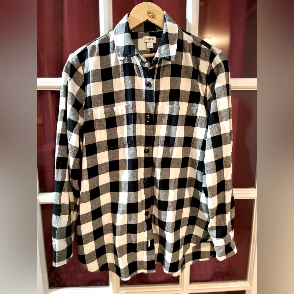 J. Crew. Brand new 100% cotton super soft plaid shirt. Size: small. Final sale.